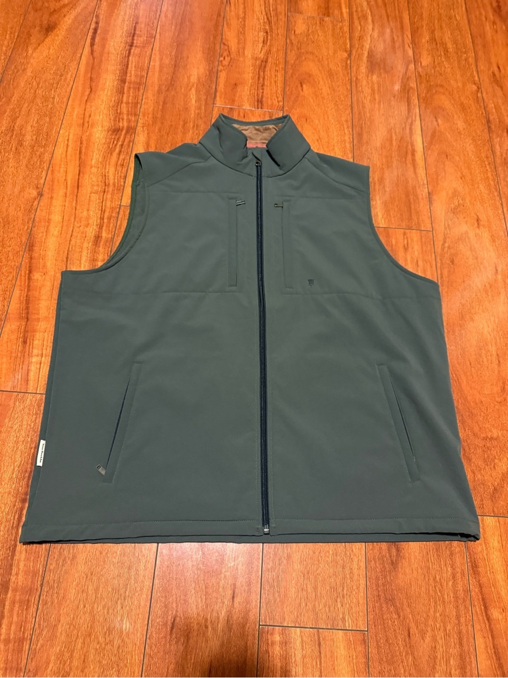 Men's Forest Green Zip-Front Softshell Vest